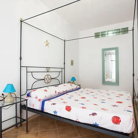 Ada Apartment
